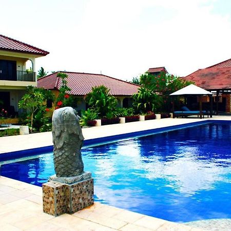 Lombok Beach Hotel Montongbuwoh Exterior photo